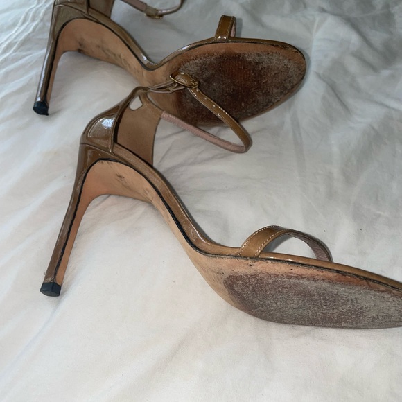Stuart Weitzman nudistsong patent leather heels in tan, size 40/9 - Picture 11 of 14